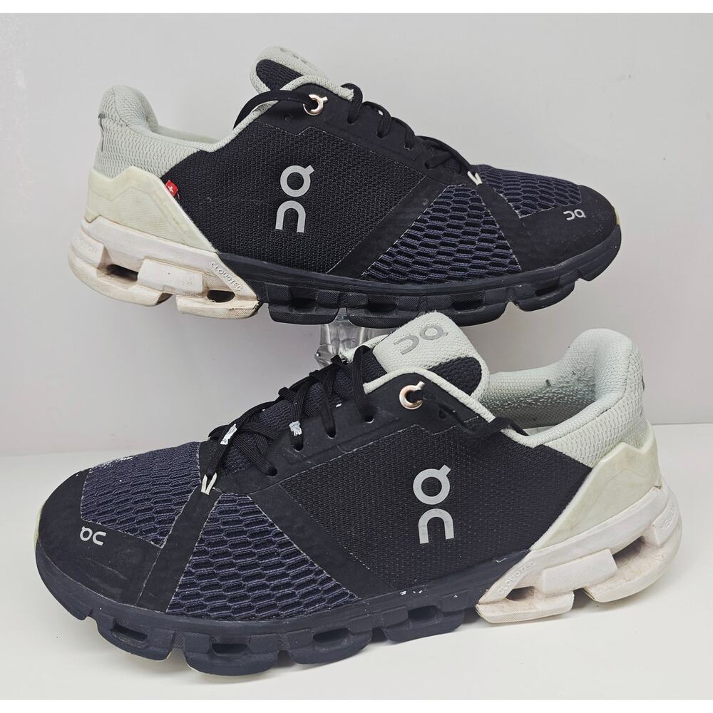 Oncloud Women 9.5 Comfy footwear